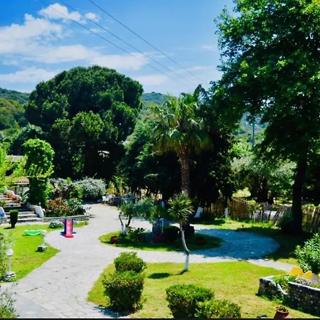Kak Wohnheim Mit Festem Standort Campsite Ouranoupoli